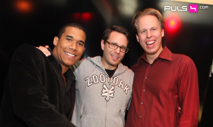 Friday Night - 30.09.2011.jpg - 118070 Bytes